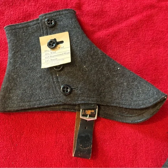 Gray Wool Buttoned Spats - Picture 2 of 5